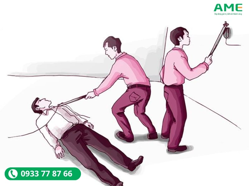 Ngắt nguồn điện khi người bị điện giật